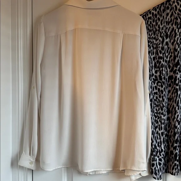 3 Blouses: Banana Republic and Loft - Picture 7 of 13